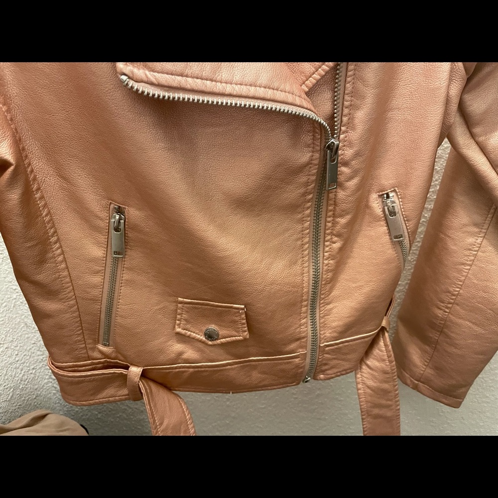 NWOT Collection B New York Rose Gold Faux Leather Jacket M - Picture 6 of 7